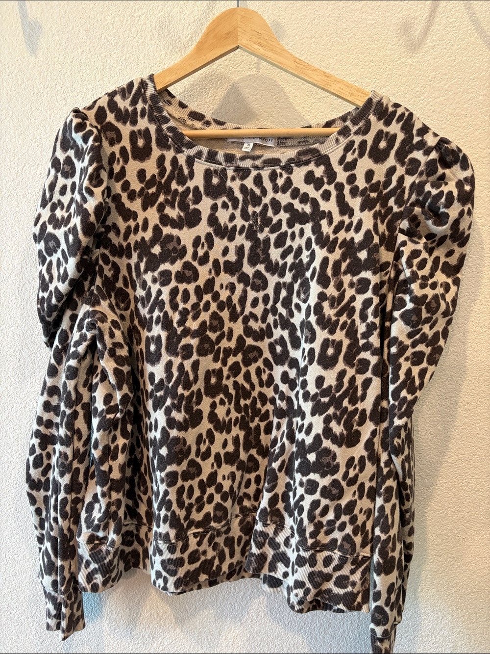 Leopard Print Crewneck Long Sleeve Top - Cream & Brown